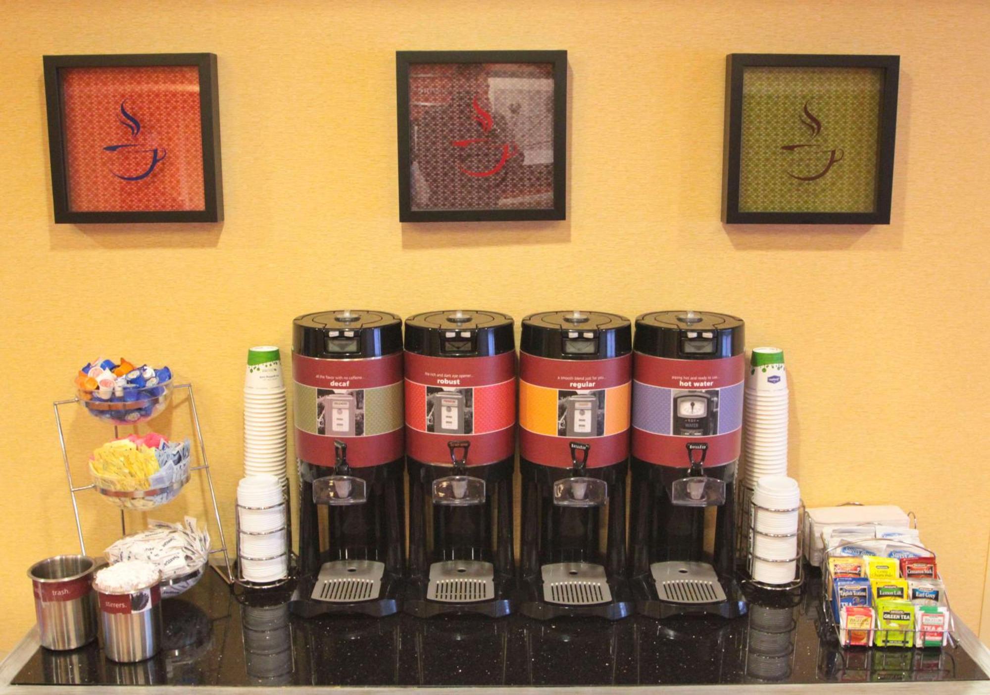 Hampton Inn Hampton-Newport News Eksteriør billede